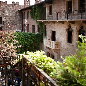 ***** Guest house Relais Balcone Di Giulietta Italy