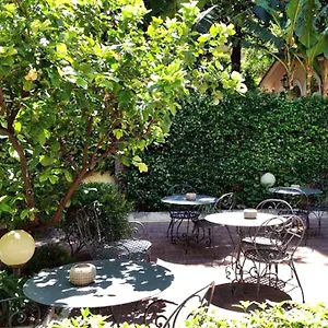 Select Garden Rome