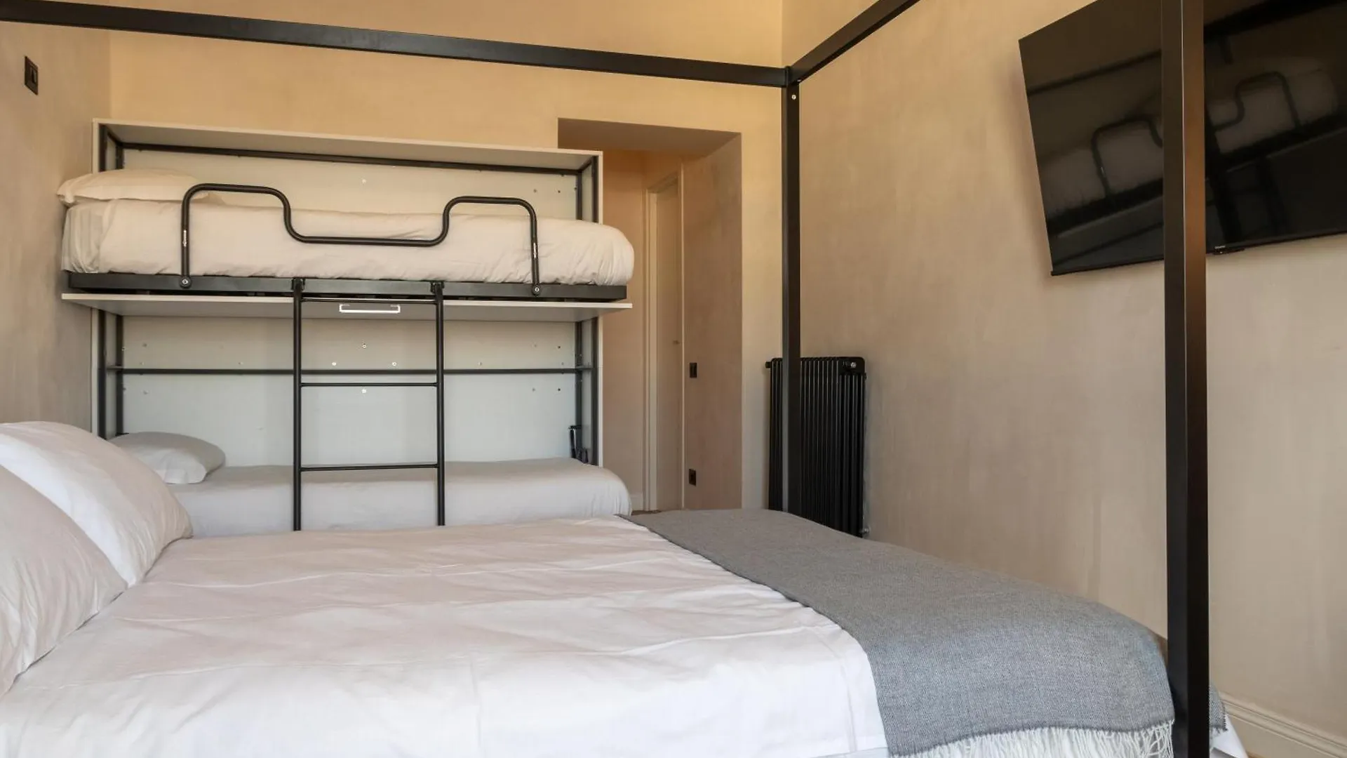 Guest house Cunabu Apartments Giolitti Rome Italy