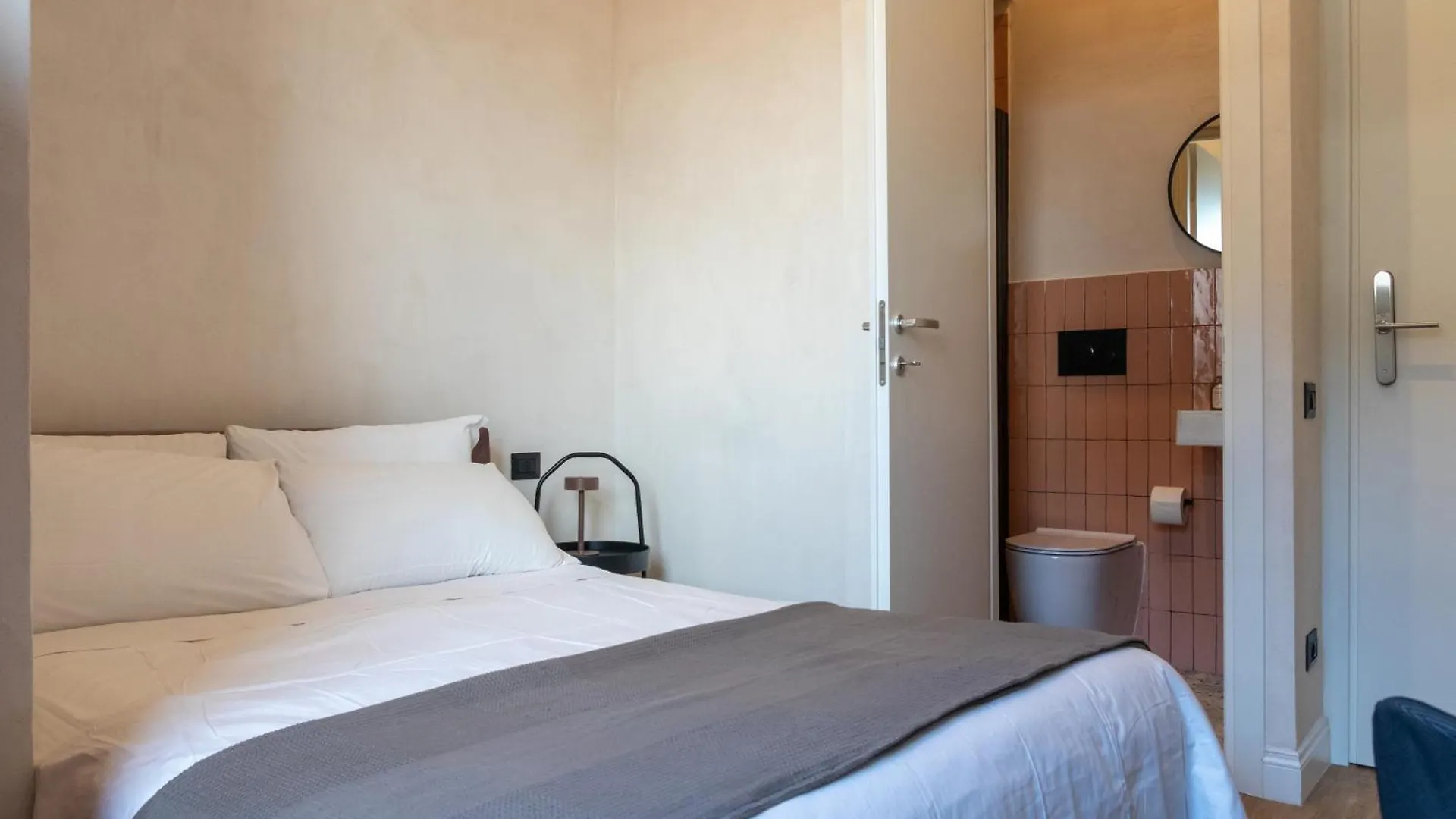 Guest house Cunabu Apartments Giolitti Rome